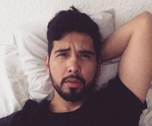 Luis22